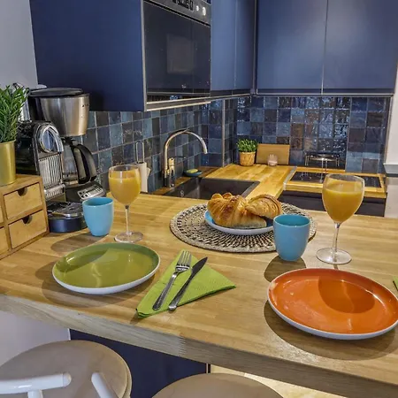 Invalides & Tour Eiffel 1br - Cityapartmentstay Apartament *